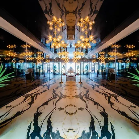 Building Stefan Promenada Seaview